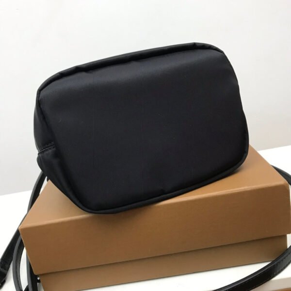 BB Logo Print Nylon Drawcord Pouch Black For Women, Bags 7.7in/19.5cm - Image 5