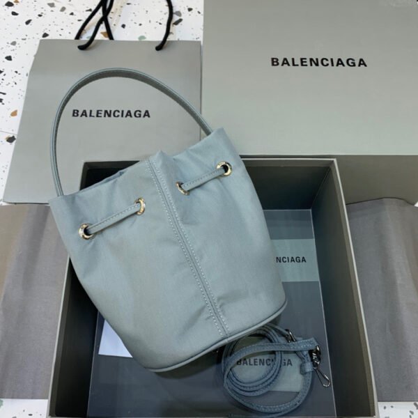Balen Le Cagole Medium Bucket Bag In Light Gray, For Women,  Bags 11.8in/30cm - Image 3