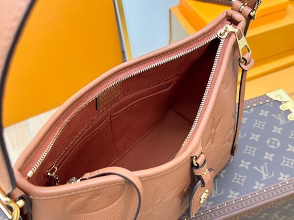CarryAll PM M11790 Monogram Empreinte - Image 2