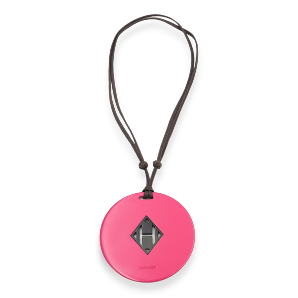 Kuartz Horn Pink Necklace in Lacquer - Image 2