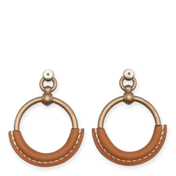 Loop Fauve Earrings in Barenia, Sunset Aluminum hardware - Image 2