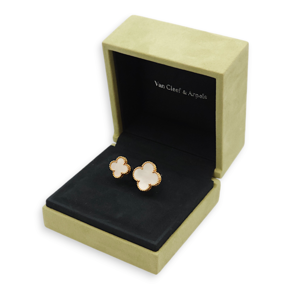 Magic Alhambra Between The Finger Mother of Pearl Ring in Gold - Image 3