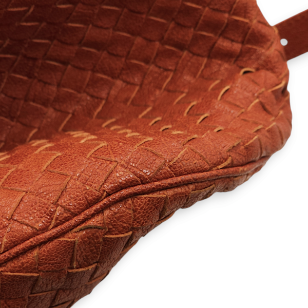 Intrecciato Zipped Rust Hobo Brick Shoulder Bag in Chevre Leather, Brass hardware - Image 10
