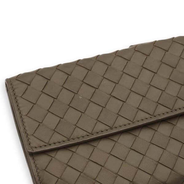 Intrecciato Bi-Fold Olive Green Wallet in Nappa Leather, Brunito hardware - Image 4