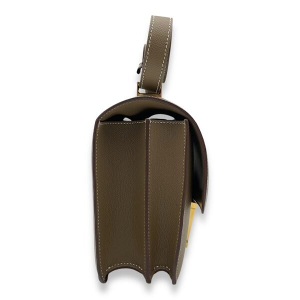 Constance 24 Etoupe in Epsom, Gold hardware - Image 3