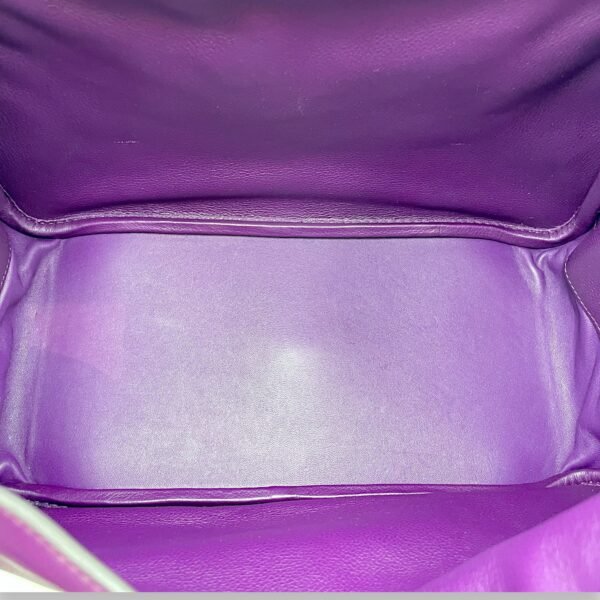 Lindy 30 Ultraviolet in Evercolor, Palladium hardware - Image 12