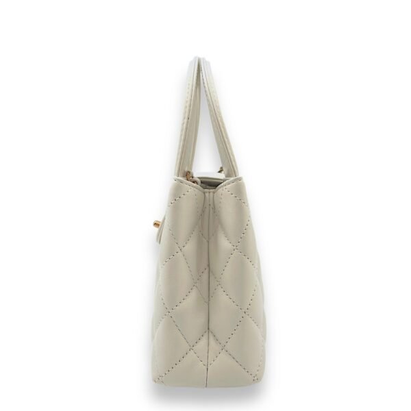 Kelly Mini White Top Handle Bag in Calfskin, Gold hardware - Image 3