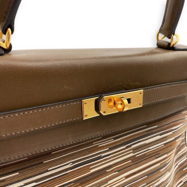 Kelly Vibrato 32 Olive in Barenia, Gold hardware - Image 7