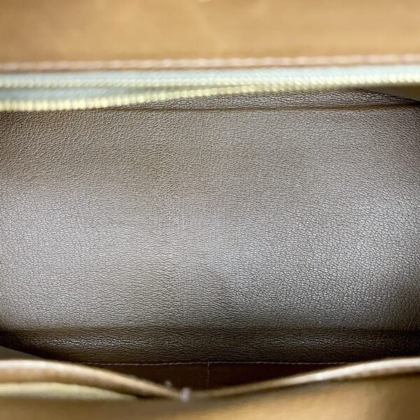 Kelly Vibrato 32 Olive in Barenia, Gold hardware - Image 6
