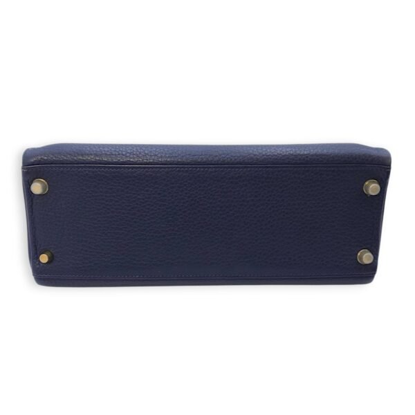 Kelly 32 Blue Sapphire in Clemence, Gold hardware - Image 10