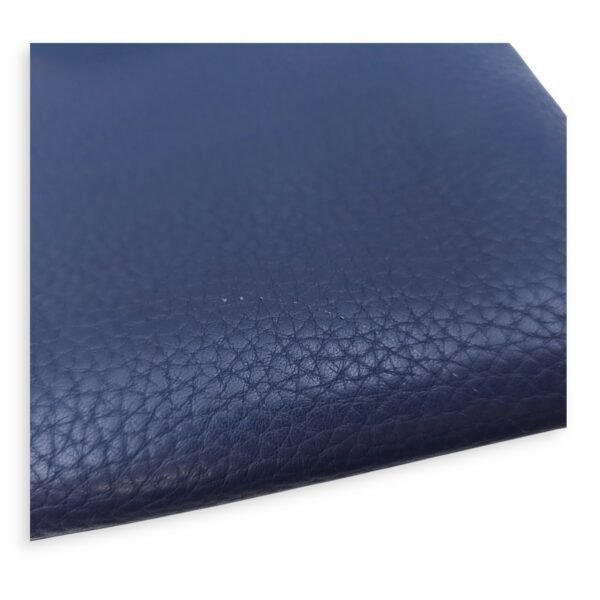 Kelly 32 Blue Sapphire in Clemence, Gold hardware - Image 12