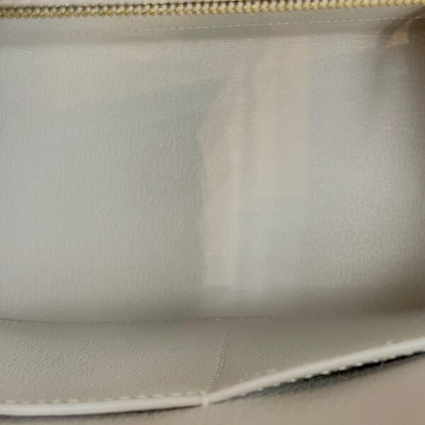 Kelly Sellier HSS 28 Gris Mouette/Rose Azalee in Epsom, Gold hardware - Image 6