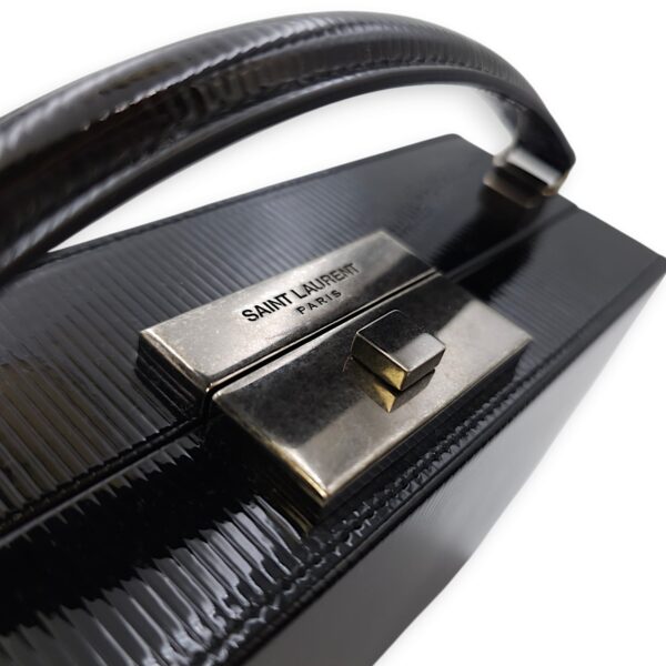 Striped Pattern 19x13x6.5cm Black Vanity Bag in Patent Leather, Ruthenium-finish Brass hardware - Image 13