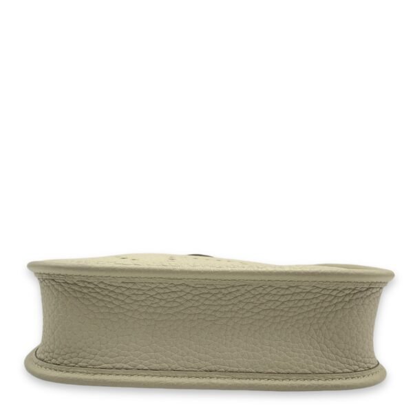 Evelyne Mini Beton in Clemence, Gold hardware - Image 5