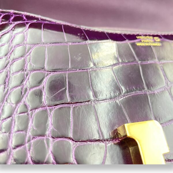 Constance 18 Amethyst in Shiny Alligator, Gold hardware - Image 7