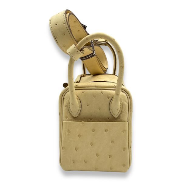 Lindy Mini Vanille in Ostrich, Gold hardware - Image 4