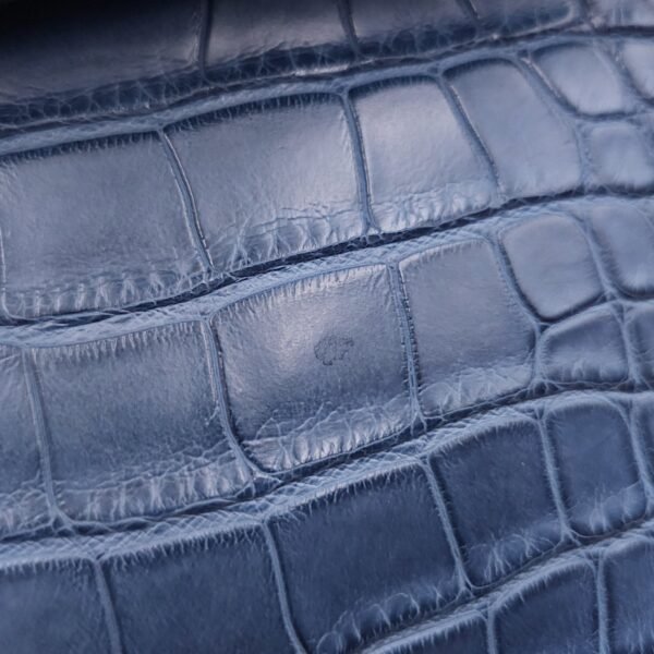 Kelly 35 Blue De Malte in Matte Alligator, Gold hardware - Image 2
