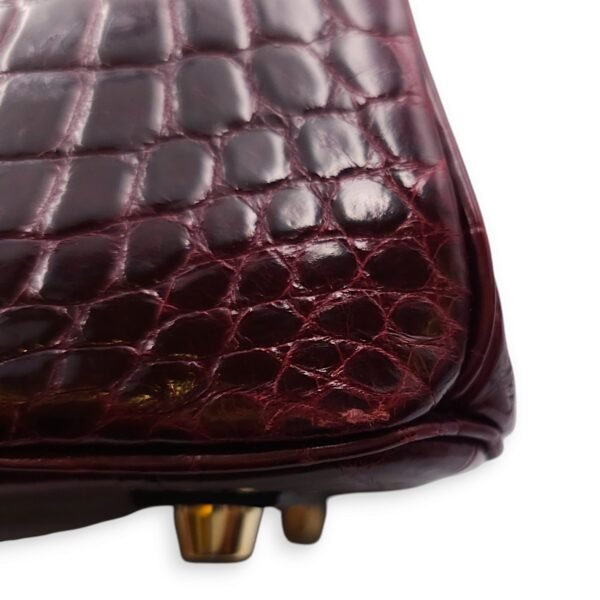 Birkin 30 Bordeaux in Shiny Alligator, Gold hardware - Image 9