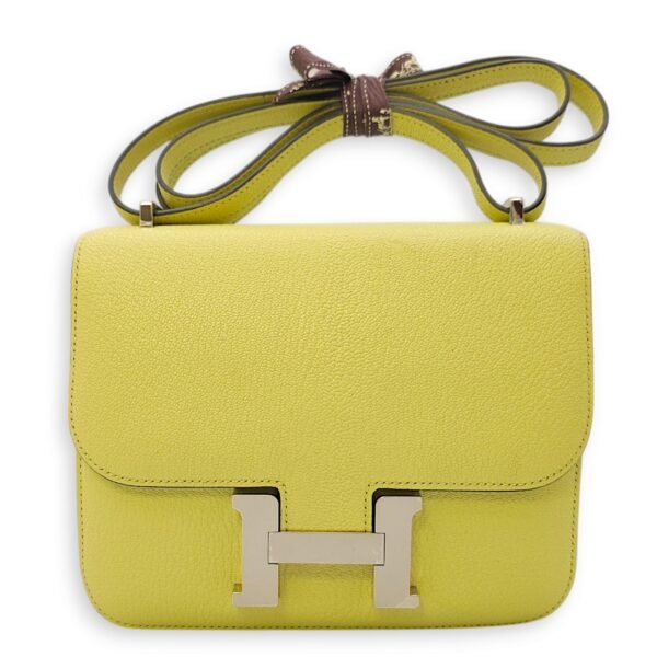 Constance 18 Jaune Bourgeon in Chevre Mysore, Palladium hardware