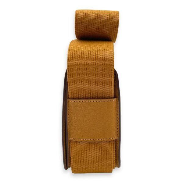 Geta Caramel in Chevre Mysore, Gold hardware - Image 4