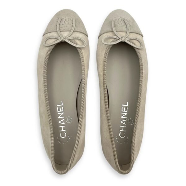 Ballerina 36.5C Grey Flats in Suede Leather