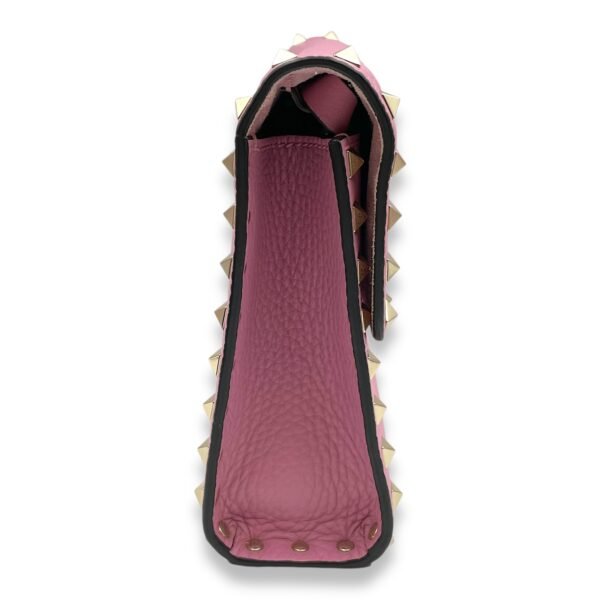 Flip Lock 23x16x4.5cm Pink Crossbody Bag in Calfskin, Gold hardware - Image 4