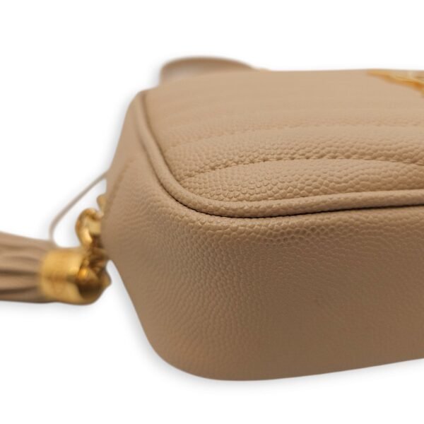 Mini Lou Camera Bag 18x11x5cm Beige Crossbody Bag in Calfskin, Gold hardware - Image 8