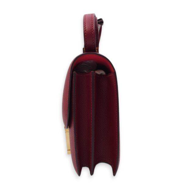 Constance 18 Rouge Grenat/Bougainvillier in Epsom, Enamel hardware - Image 6