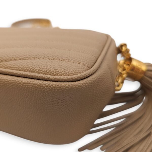 Mini Lou Camera Bag 18x11x5cm Beige Crossbody Bag in Calfskin, Gold hardware - Image 2