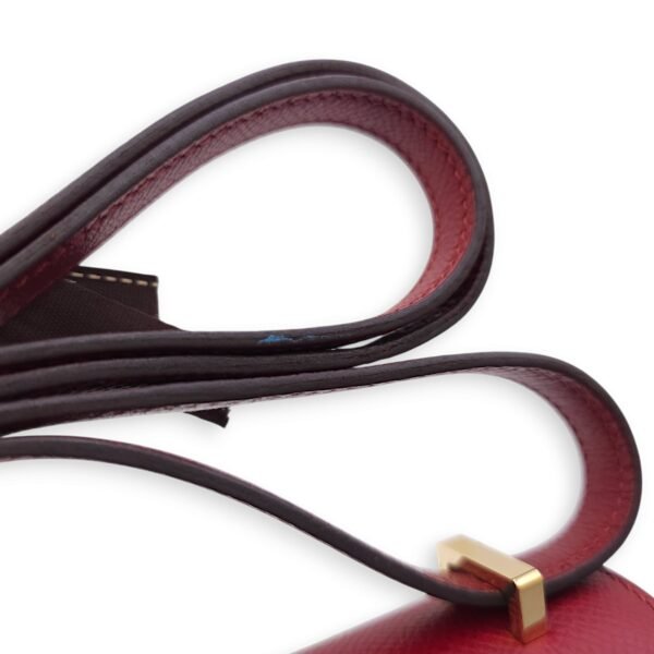 Constance 18 Rouge Grenat/Bougainvillier in Epsom, Enamel hardware - Image 11