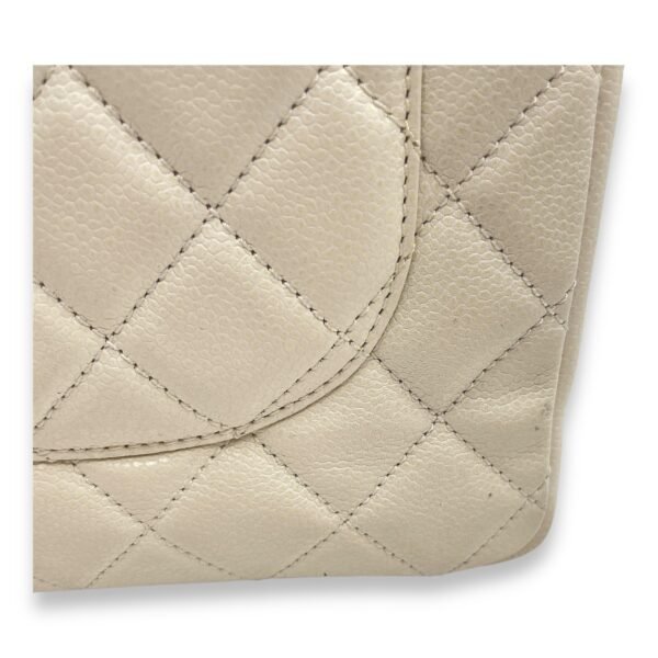 Grand Shopping Tote White Shoulder Bag in Caviar Leather, Ruthenium-finish Brass hardware - Image 10
