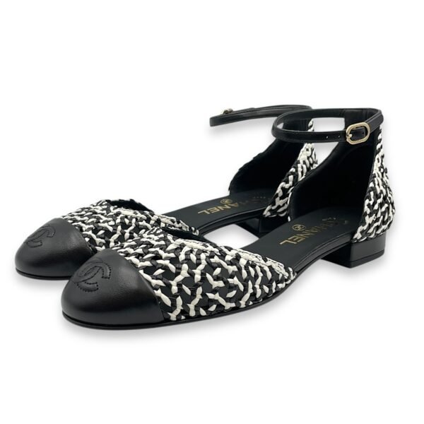 Cap Toe CC Woven 37.5C Multi-colour Sandals in Lambskin, Gold hardware - Image 2