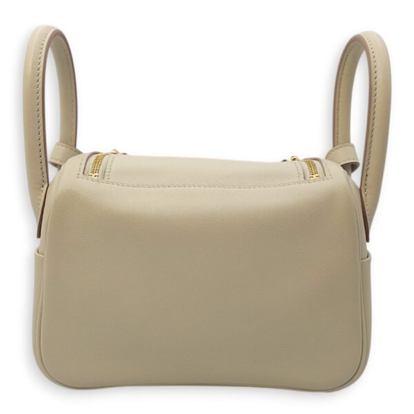 Lindy Mini Gris Perle in Swift, Gold hardware - Image 2