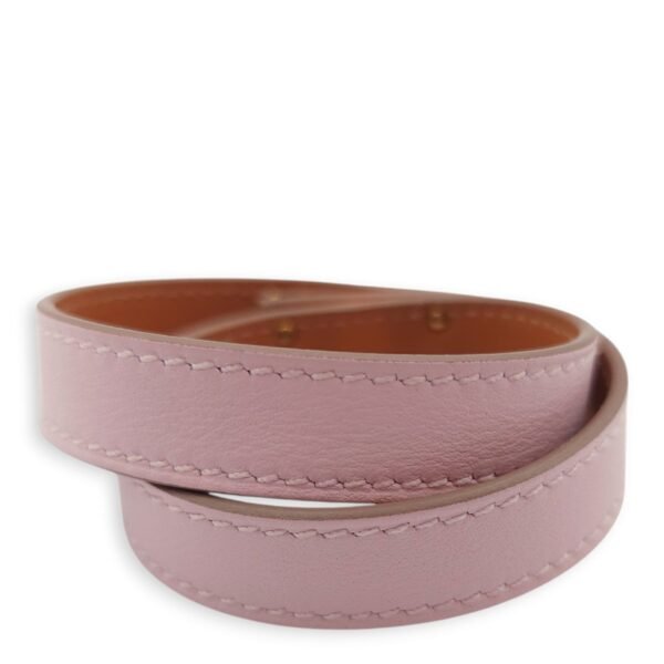 Kelly Double Tour T2 Mauve Pale Bracelet in Swift, Rose Gold hardware - Image 2