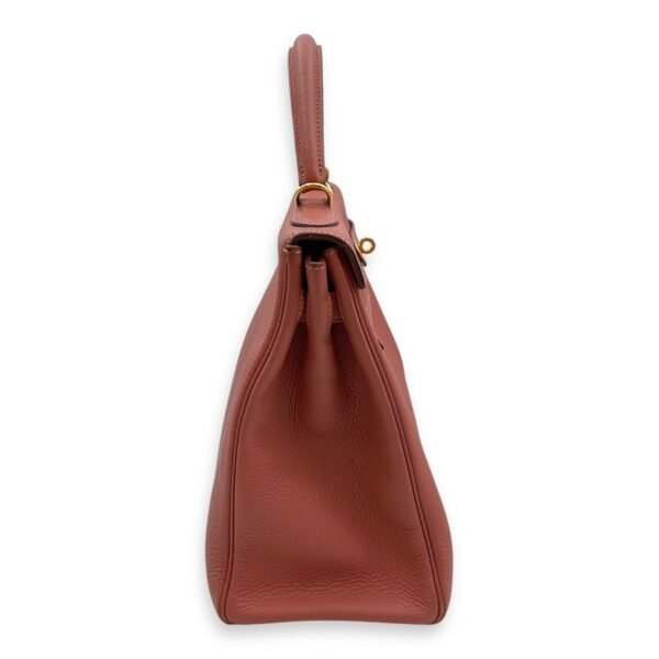 Kelly 32 Rosy in Togo, Gold hardware - Image 3