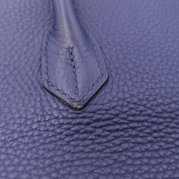 Birkin 30 Blue Encre in Clemence, Gold hardware - Image 10