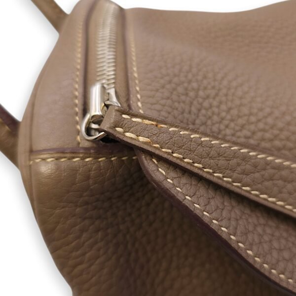 Lindy 30 Etoupe in Clemence, Palladium hardware - Image 12