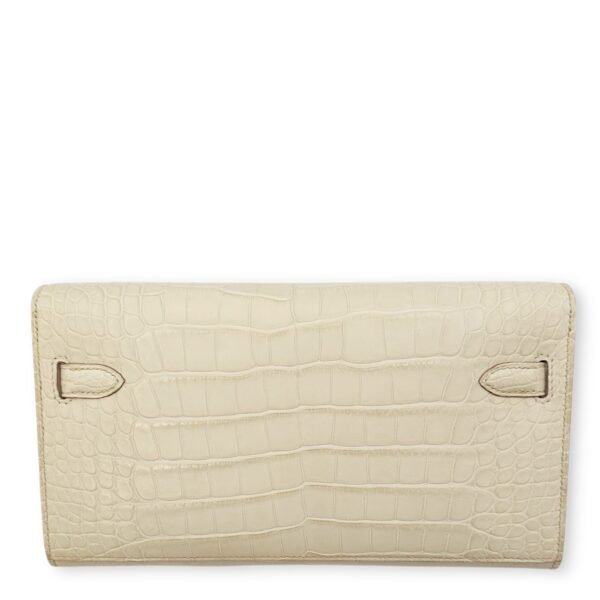 Kelly To Go Beton Wallet On Chain in Matte Alligator, Gold hardware - Image 2