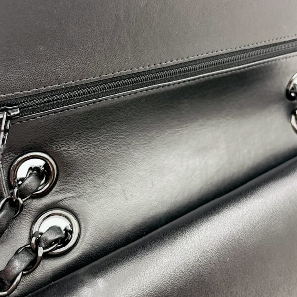 Chevron (DF) Medium Black Shoulder Bag in Lambskin, Black Chrome, Silver hardware - Image 9