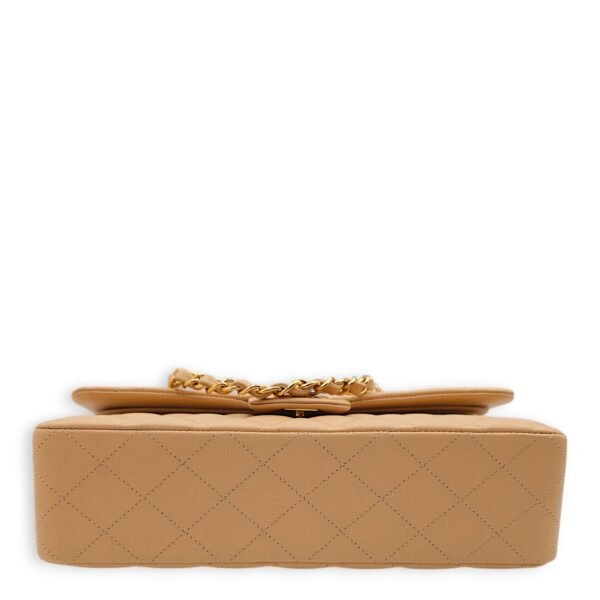Classic (DF) Medium Beige Crossbody Bag in Lambskin, Gold hardware - Image 5