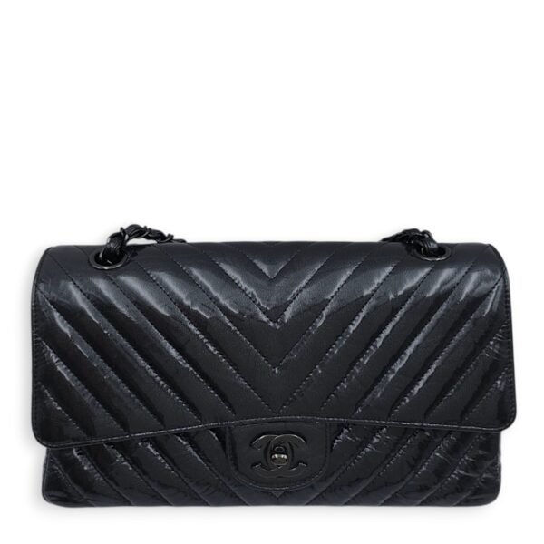 Chevron medium (DF) Medium Black Shoulder Bag in Patent Leather, Black chrome hardware