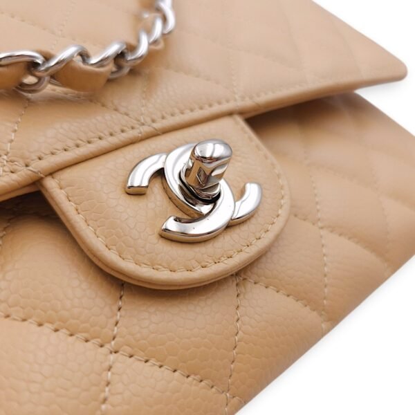 Classic (DF) Medium Beige Shoulder Bag in Caviar Leather, Silver hardware - Image 7