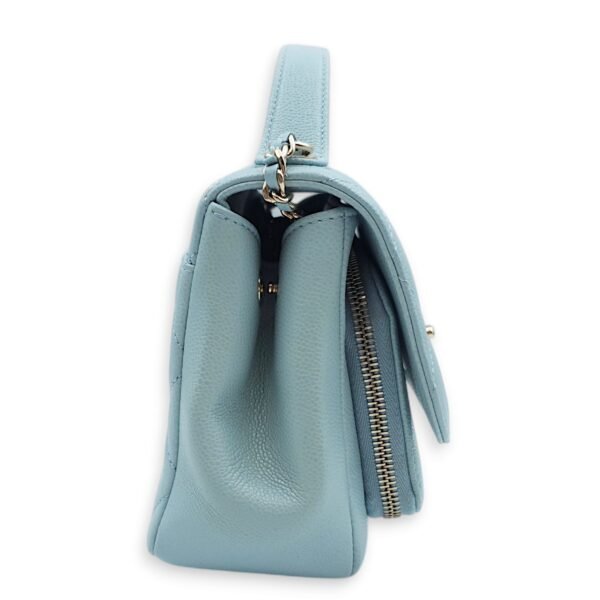Business Affinity Medium Blue Crossbody Bag in Caviar Leather, Gold hardware - Image 11