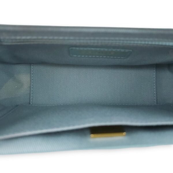 Business Affinity Medium Blue Crossbody Bag in Caviar Leather, Gold hardware - Image 14