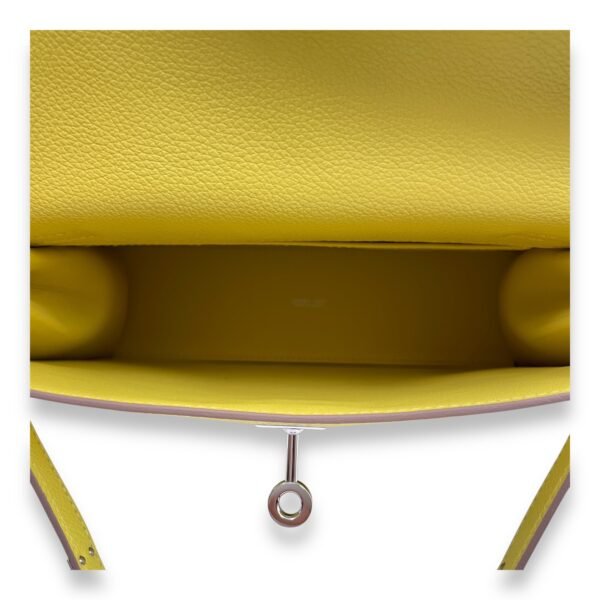 Kelly Danse II Lime in Evercolor, Palladium hardware - Image 6