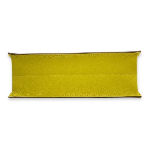 Kelly Danse II Lime in Evercolor, Palladium hardware - Image 5
