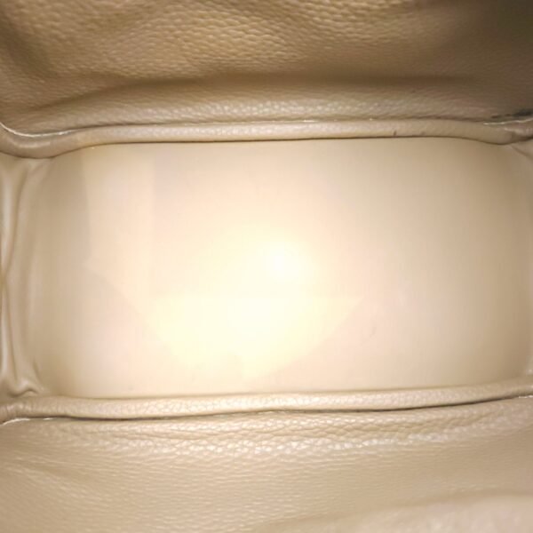 Lindy 26 Etoupe in Clemence, Gold hardware - Image 10