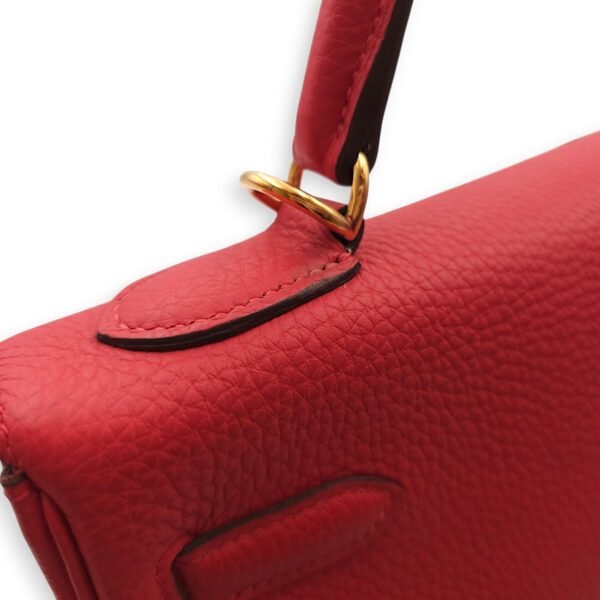 Kelly 32 Rouge Pivoine in Togo, Gold hardware - Image 12