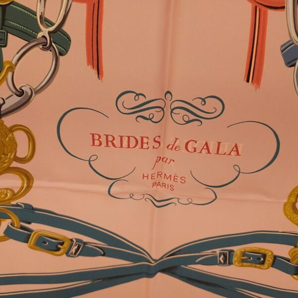 Brides De Gala 90 Rose/Vert Double Face Scarf - Image 4