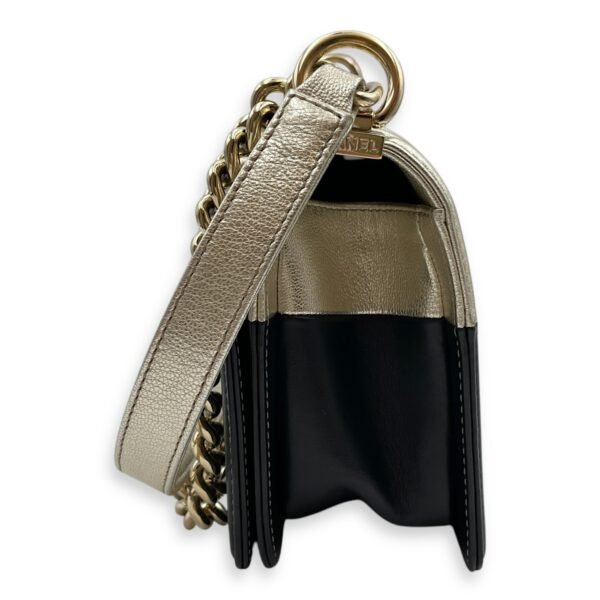 Bi-color Boy (25cm) Medium Black/Gold in Calfskin, Gold hardware - Image 4